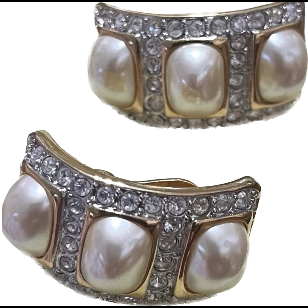 PCI Vintage Clip On Earrings
